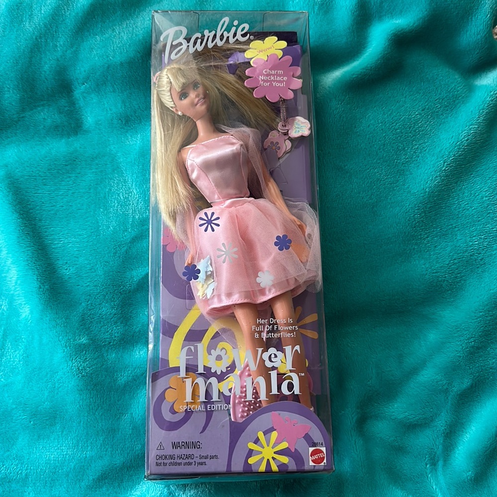 NEW IN BOX Flower Mania Special Edition Barbie